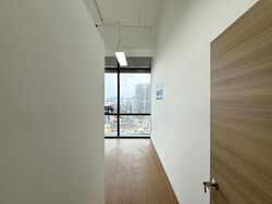 Woods Square (D25), Office #553302551